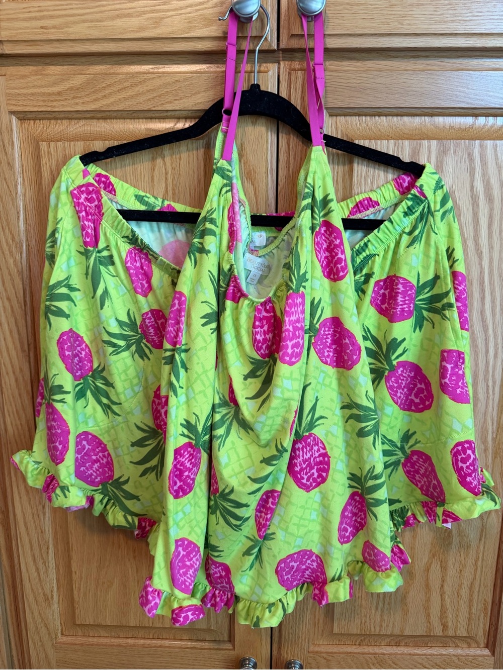 Plus size lime green and pink pineapple pajamas -2x